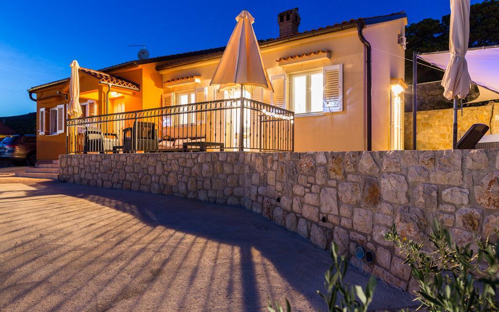 Hacienda Babina Villa Miholascica ภายนอก รูปภาพ